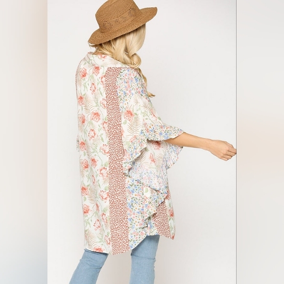 🆕GiGiO Boutique Floral and Animal Print Kimono Size Large - XL - Picture 2 of 10